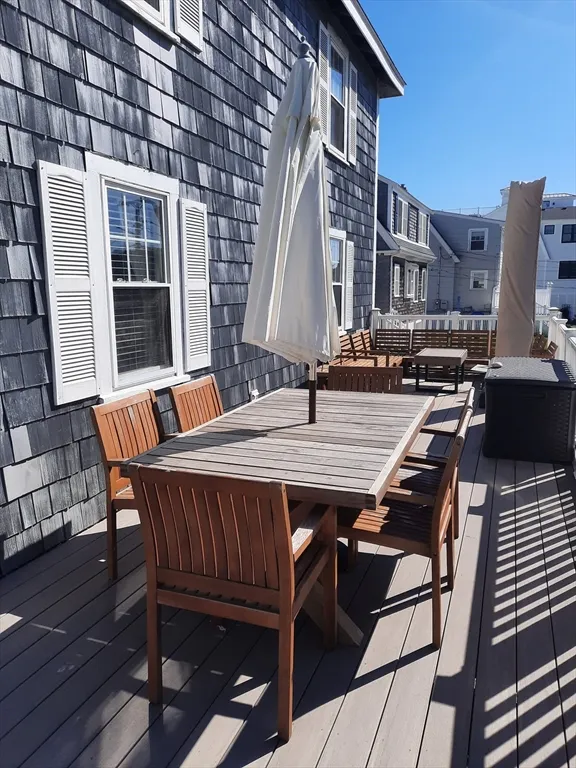 4 bed, 1 bath apartment for rent at 77 Gurnet Unit 77, Duxbury — photo 2 of 15