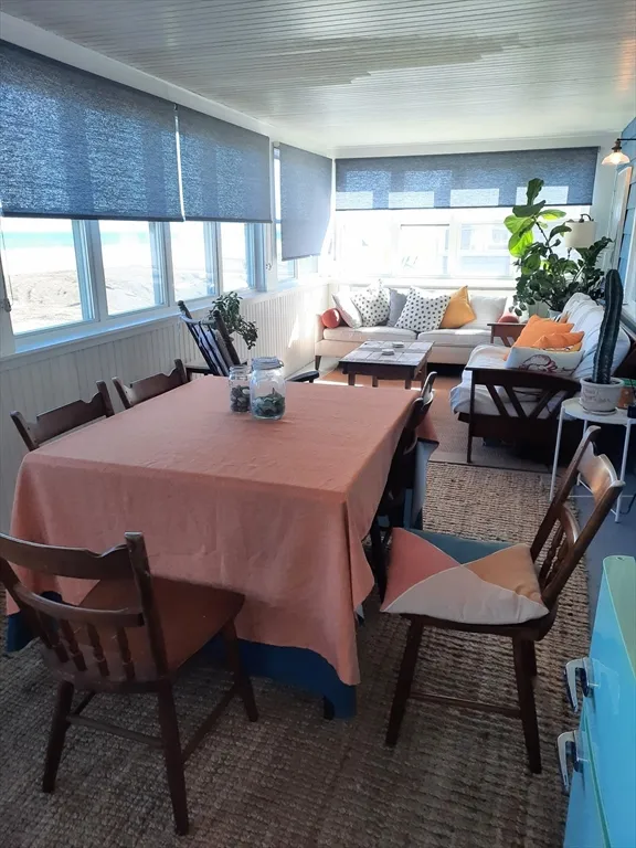 4 bed, 1 bath apartment for rent at 77 Gurnet Unit 77, Duxbury — photo 4 of 15