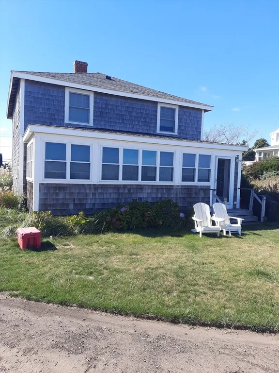 4 bed, 1 bath apartment for rent at 77 Gurnet Unit 77, Duxbury — photo 7 of 15