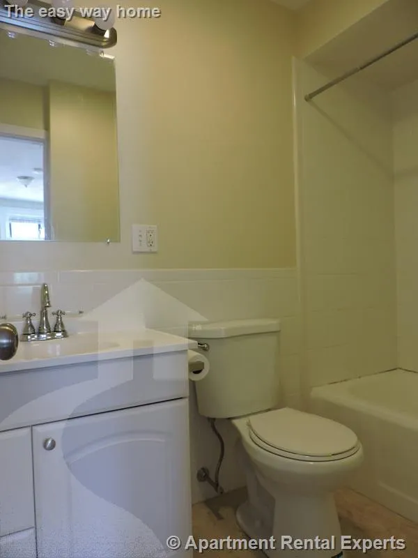 Studio bed, 1 bath apartment for rent at 77 Hancock St Unit 10, Central Square — photo 4 of 4