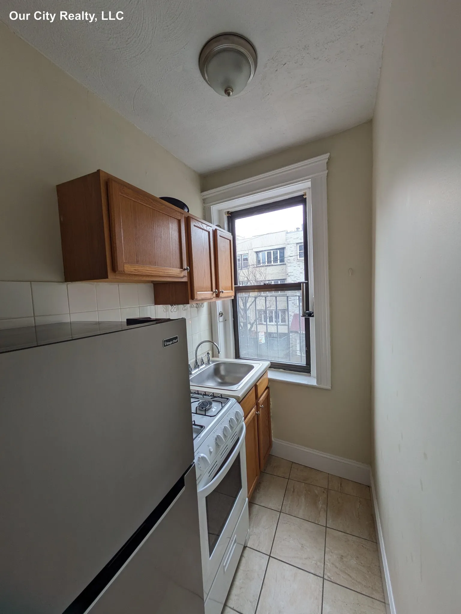 Studio bed, 1 bath apartment for rent at 77 Hancock St Unit 11, Mid-Cambridge — photo 2 of 4