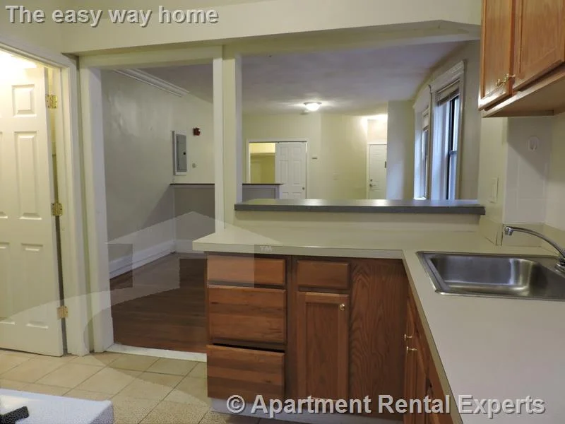 1 bed, 1 bath apartment for rent at 77 Hancock St Unit 5, Central Square — photo 5 of 8