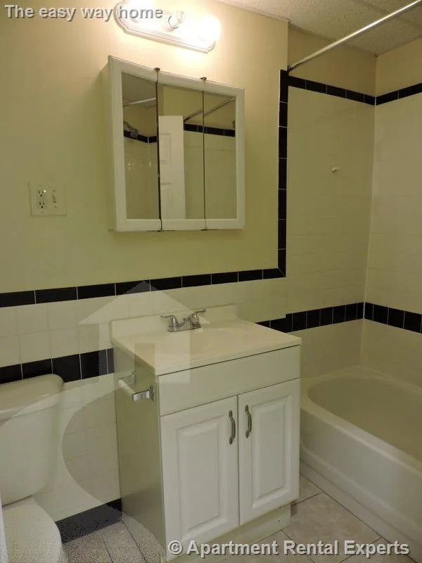 1 bed, 1 bath apartment for rent at 77 Hancock St Unit 5, Central Square — photo 7 of 8