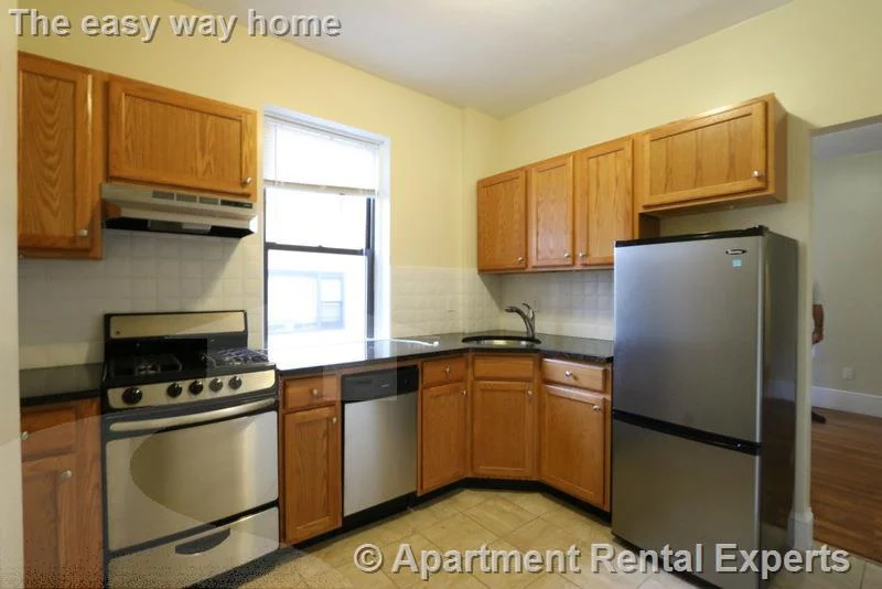 1 bed, 1 bath apartment for rent at 77 Hancock St Unit 6, Central Square
