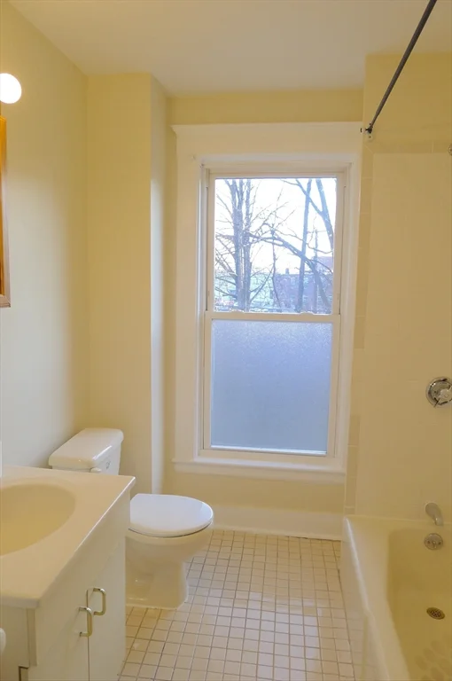 2 bed, 1 bath apartment for rent at 77 Hartford St Unit 2, Newton Highlands — photo 12 of 15