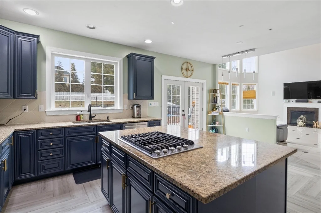 5 bed, 4+ bath apartment for rent at 77 Hound Pack Cir, Walpole — photo 9 of 42