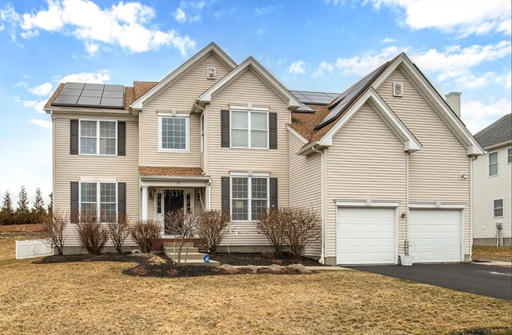 5 bed, 4+ bath apartment for rent at 77 Hound Pack Cir, Walpole — photo 1 of 42