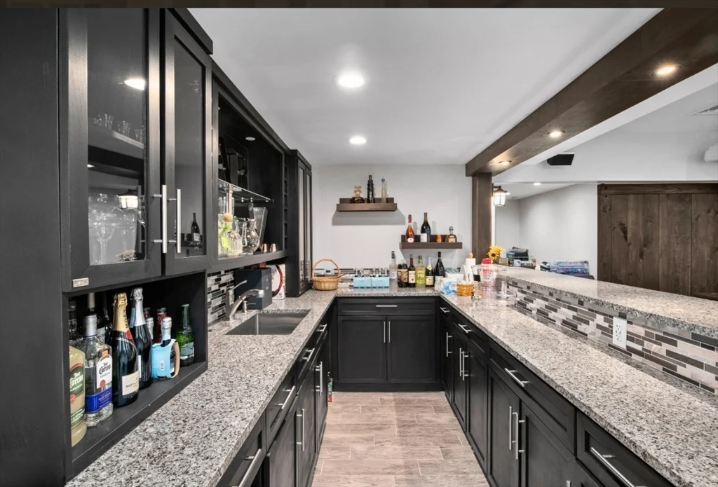 5 bed, 4+ bath apartment for rent at 77 Hound Pack Cir, Walpole — photo 33 of 42