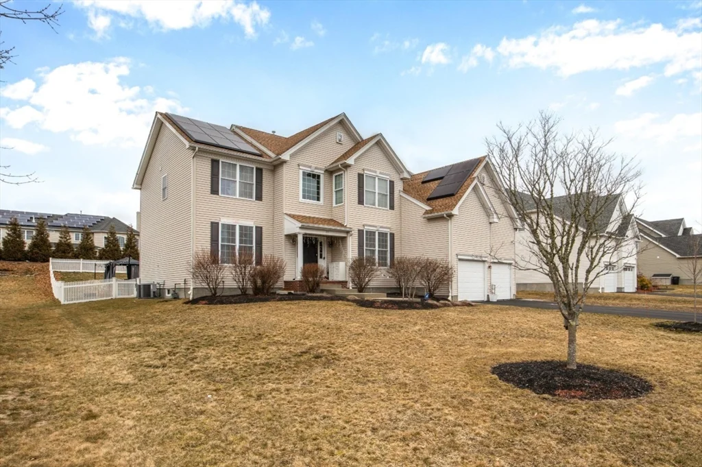 5 bed, 4+ bath apartment for rent at 77 Hound Pack Cir, Walpole — photo 38 of 42