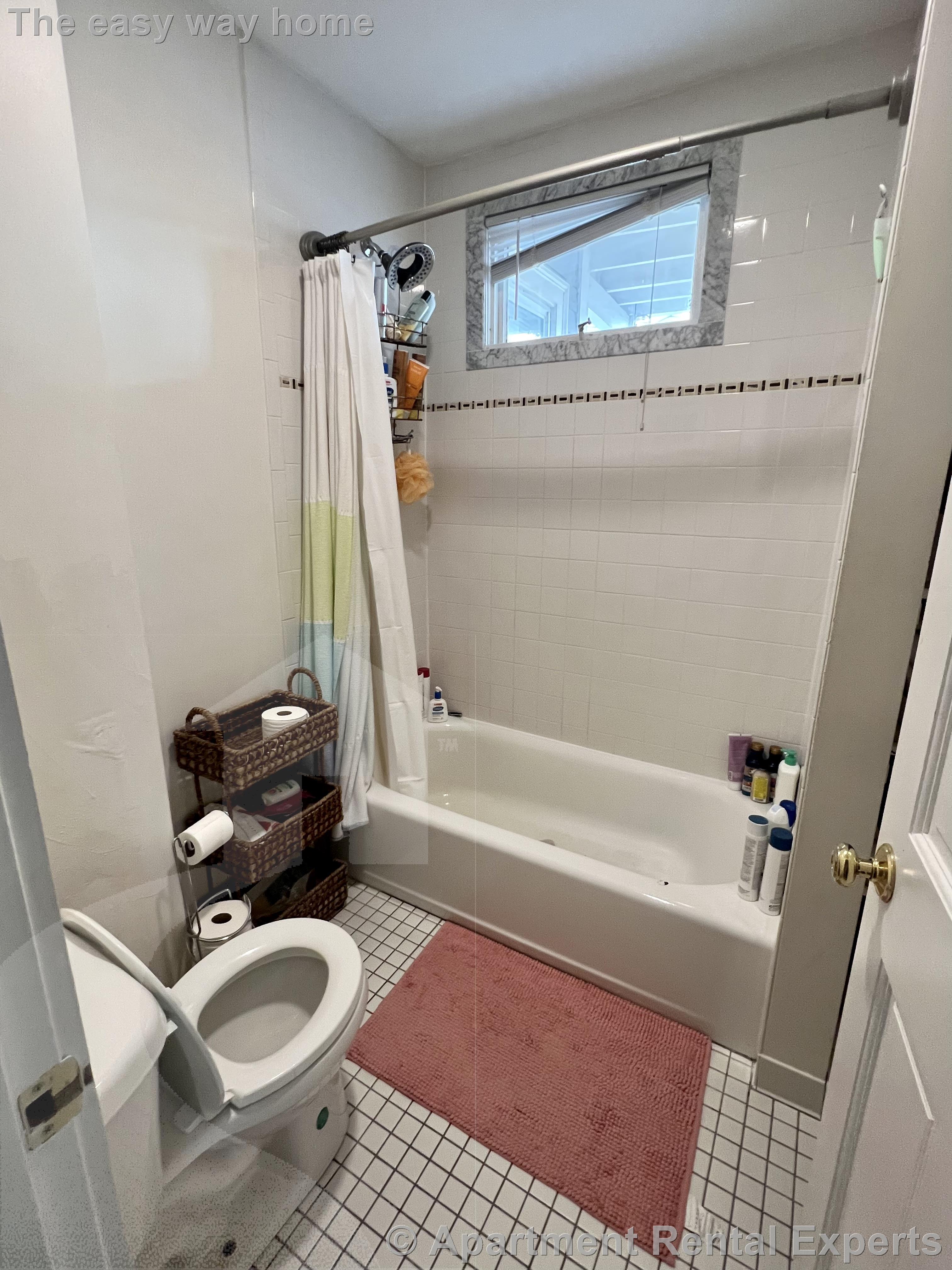 3 bed, 1 bath apartment for rent at 77 Kinnaird St Unit 2, Riverside — photo 14 of 18