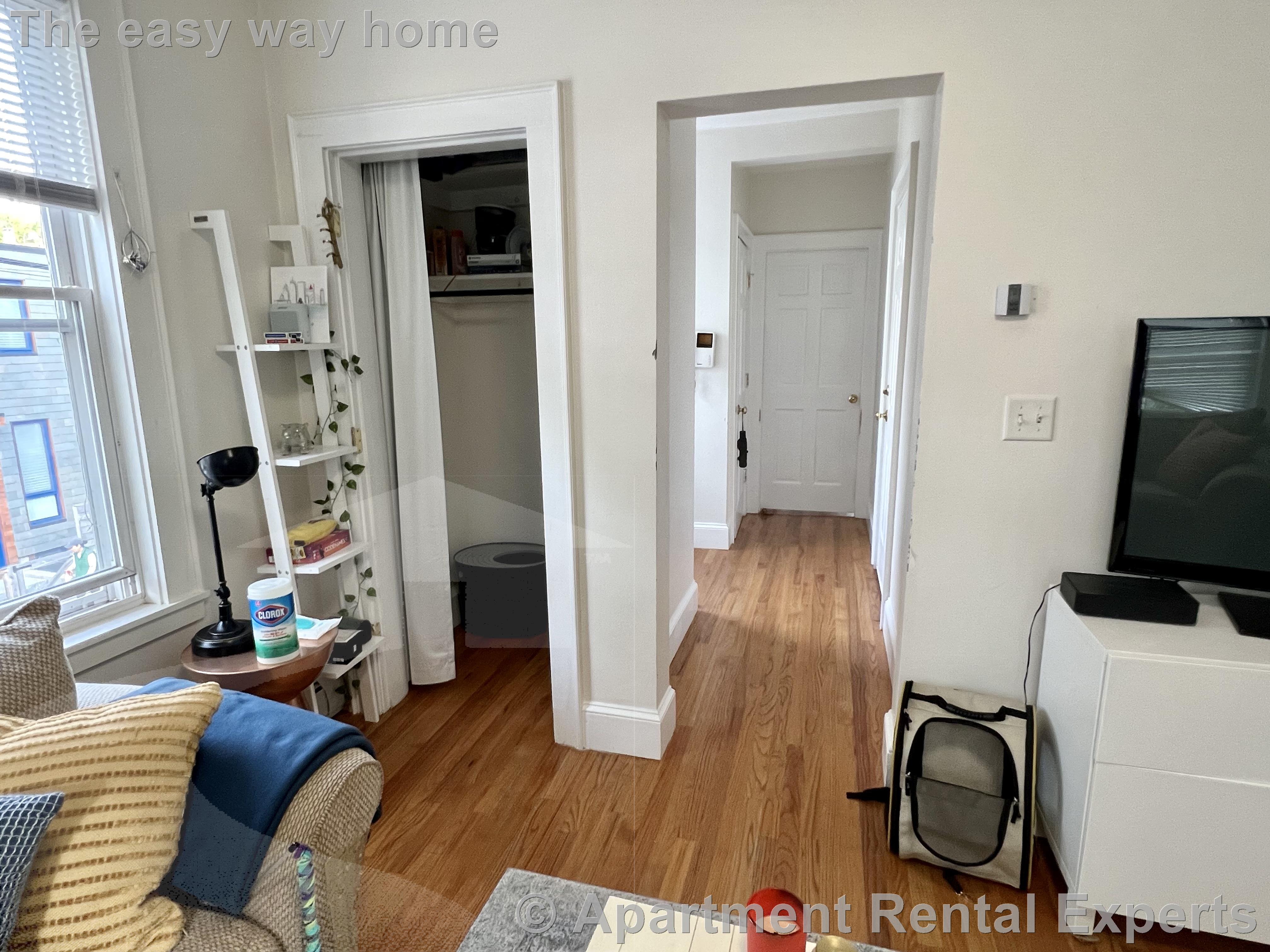 3 bed, 1 bath apartment for rent at 77 Kinnaird St Unit 2, Riverside — photo 15 of 18