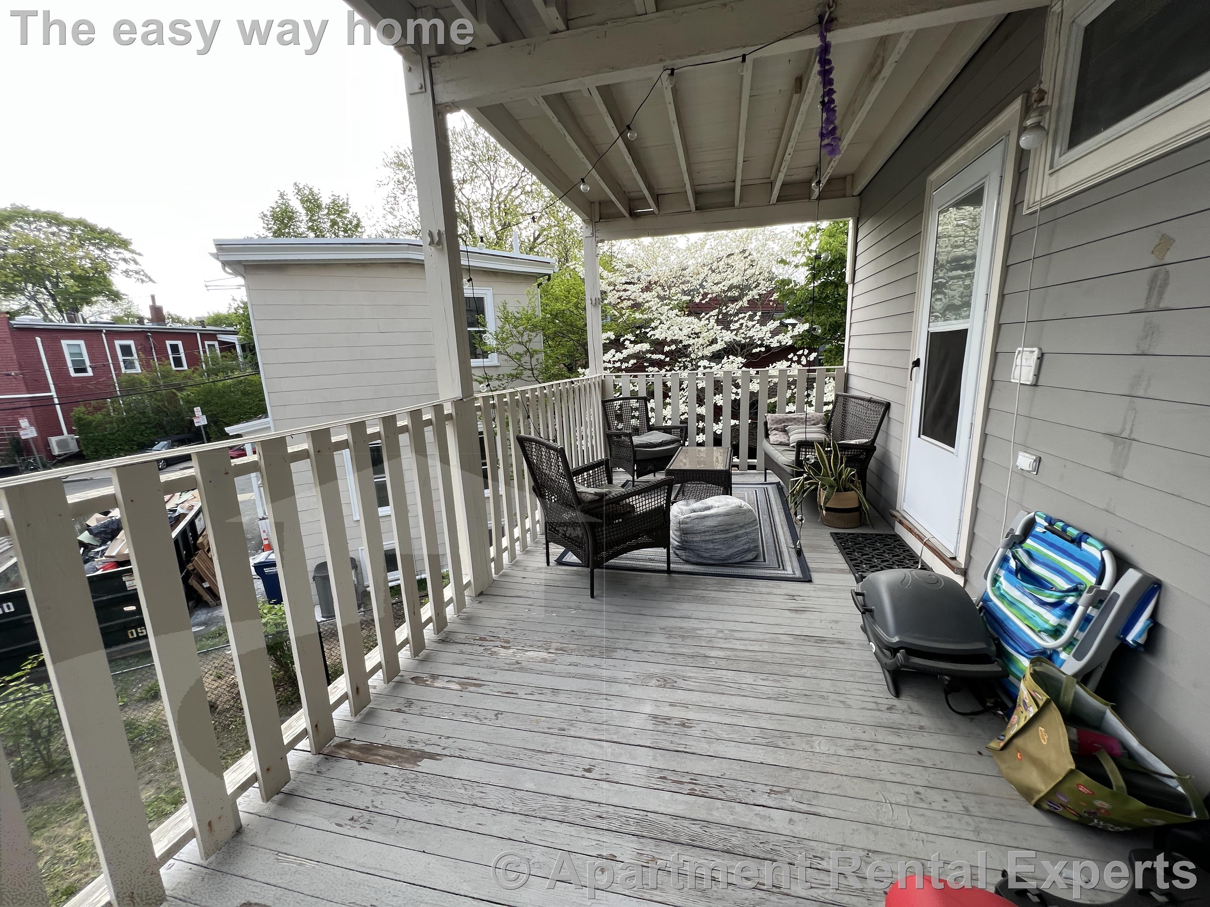 3 bed, 1 bath apartment for rent at 77 Kinnaird St Unit 2, Riverside — photo 16 of 18