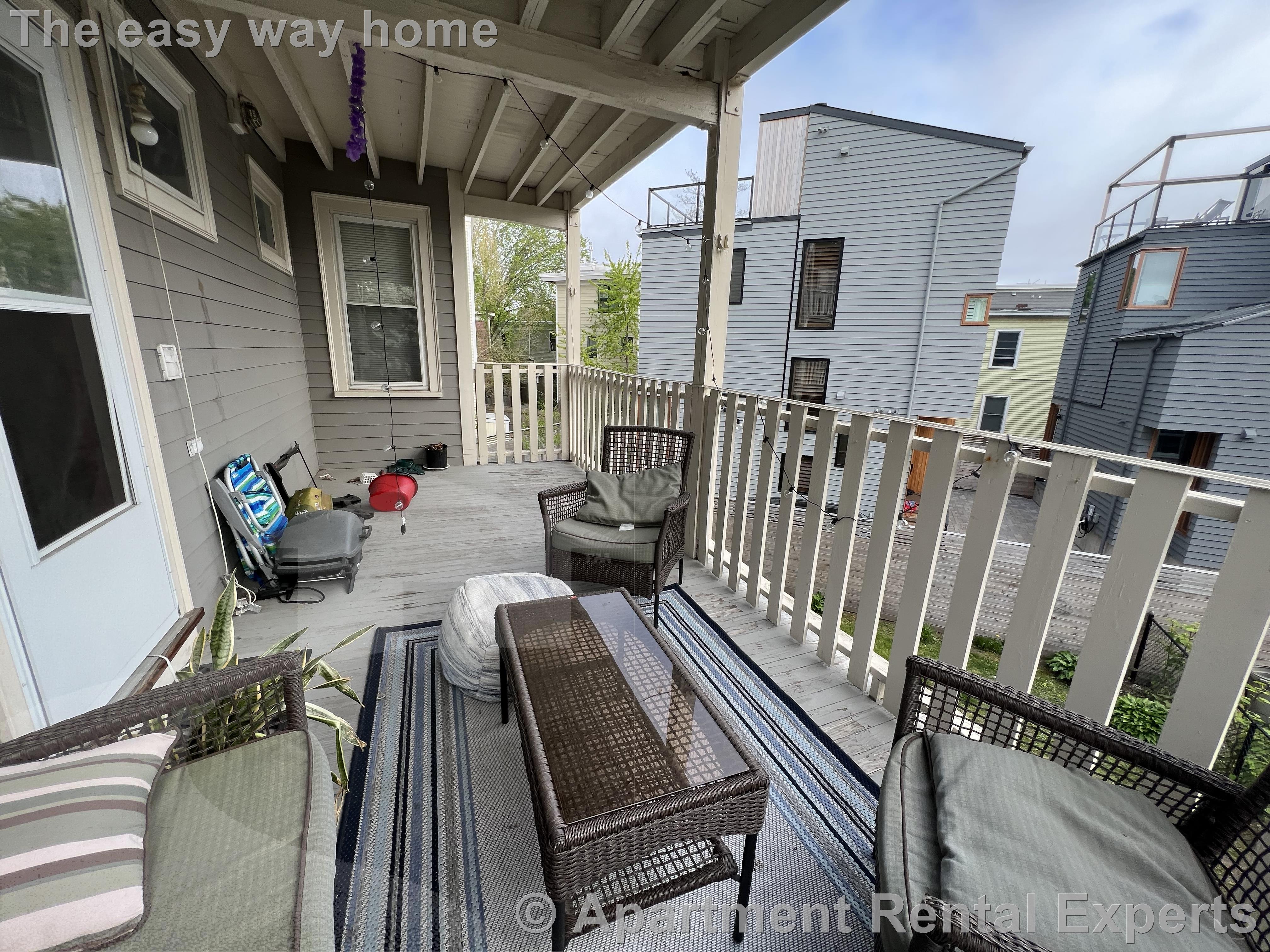 3 bed, 1 bath apartment for rent at 77 Kinnaird St Unit 2, Riverside — photo 17 of 18