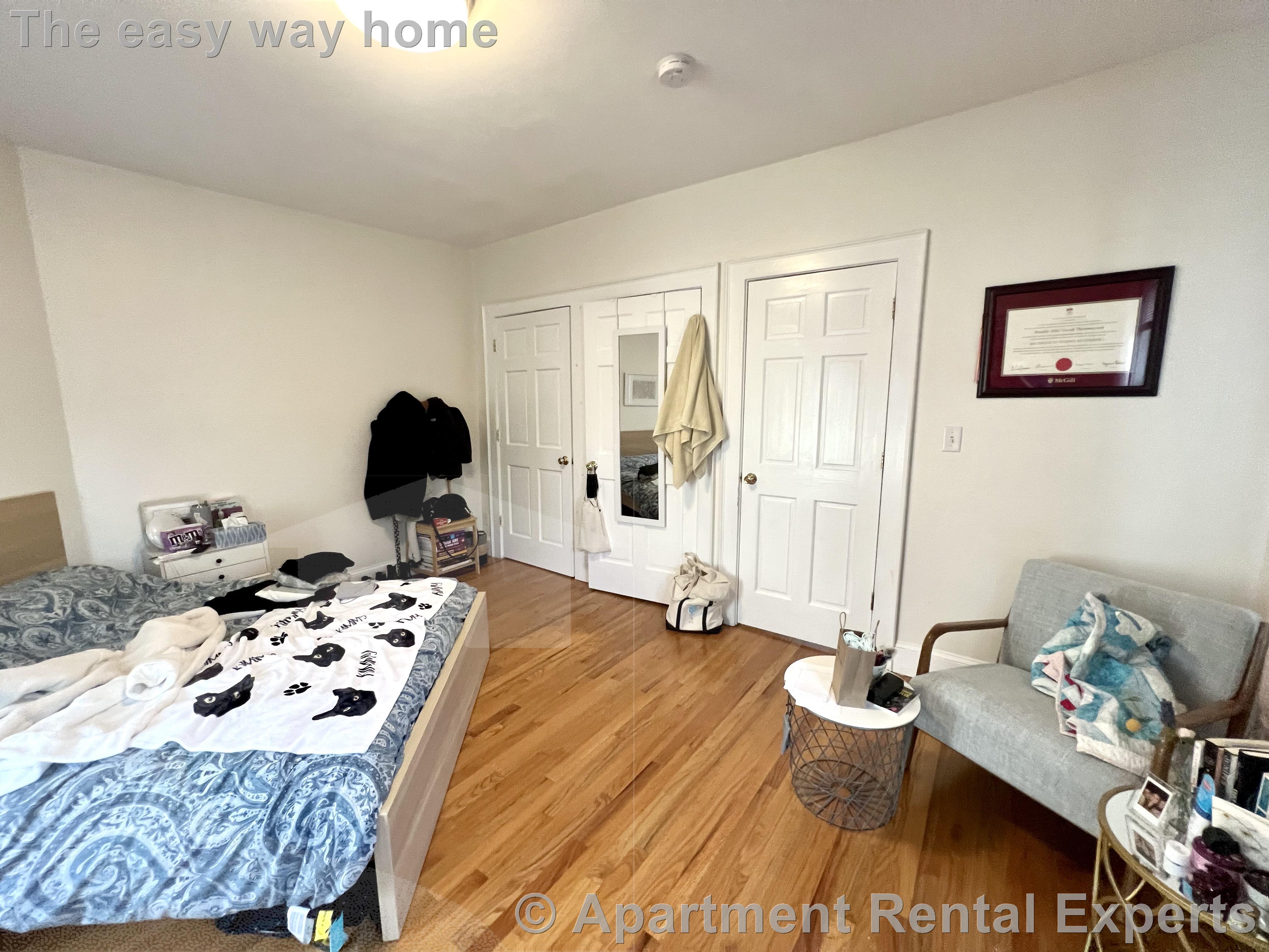 3 bed, 1 bath apartment for rent at 77 Kinnaird St Unit 2, Riverside — photo 8 of 18