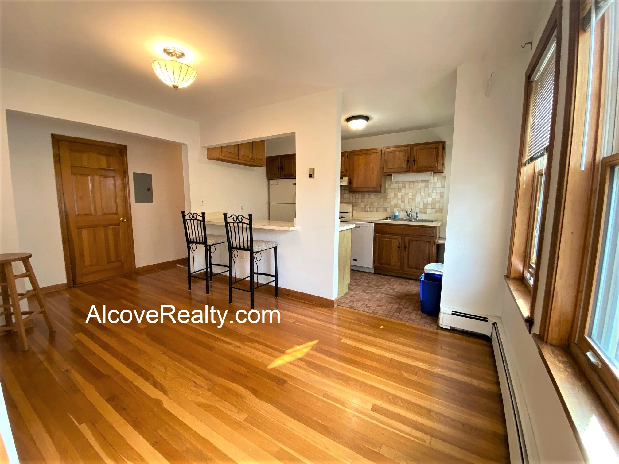 1 bed, 1 bath apartment for rent at 77 Liberty Ave Unit 10, Powder House Square