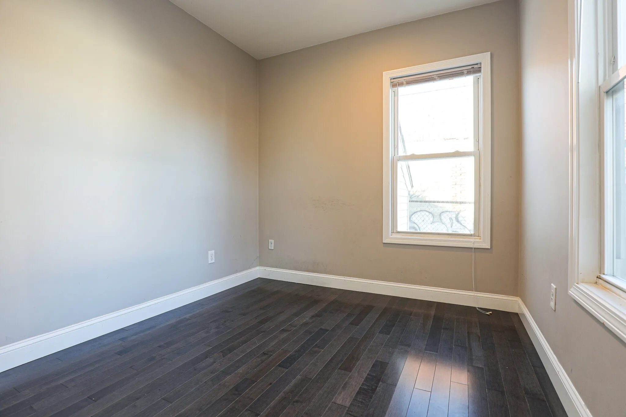 3 bed, 1.5 bath apartment for rent at 77 Linden St Unit 1, Brighton — photo 10 of 11