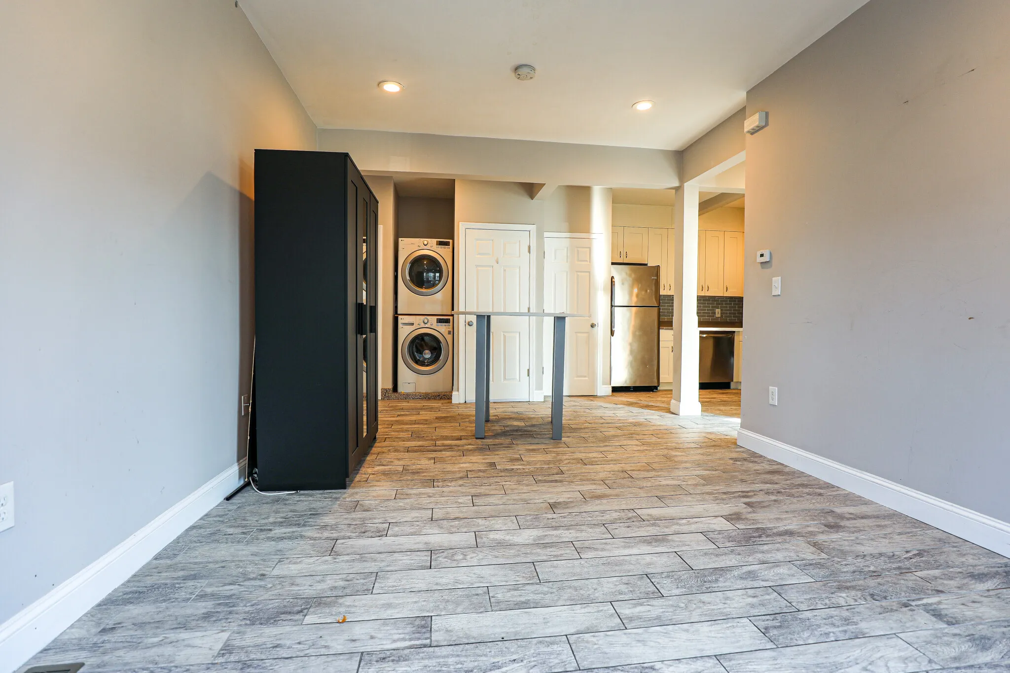 3 bed, 1.5 bath apartment for rent at 77 Linden St Unit 1, Brighton — photo 2 of 11