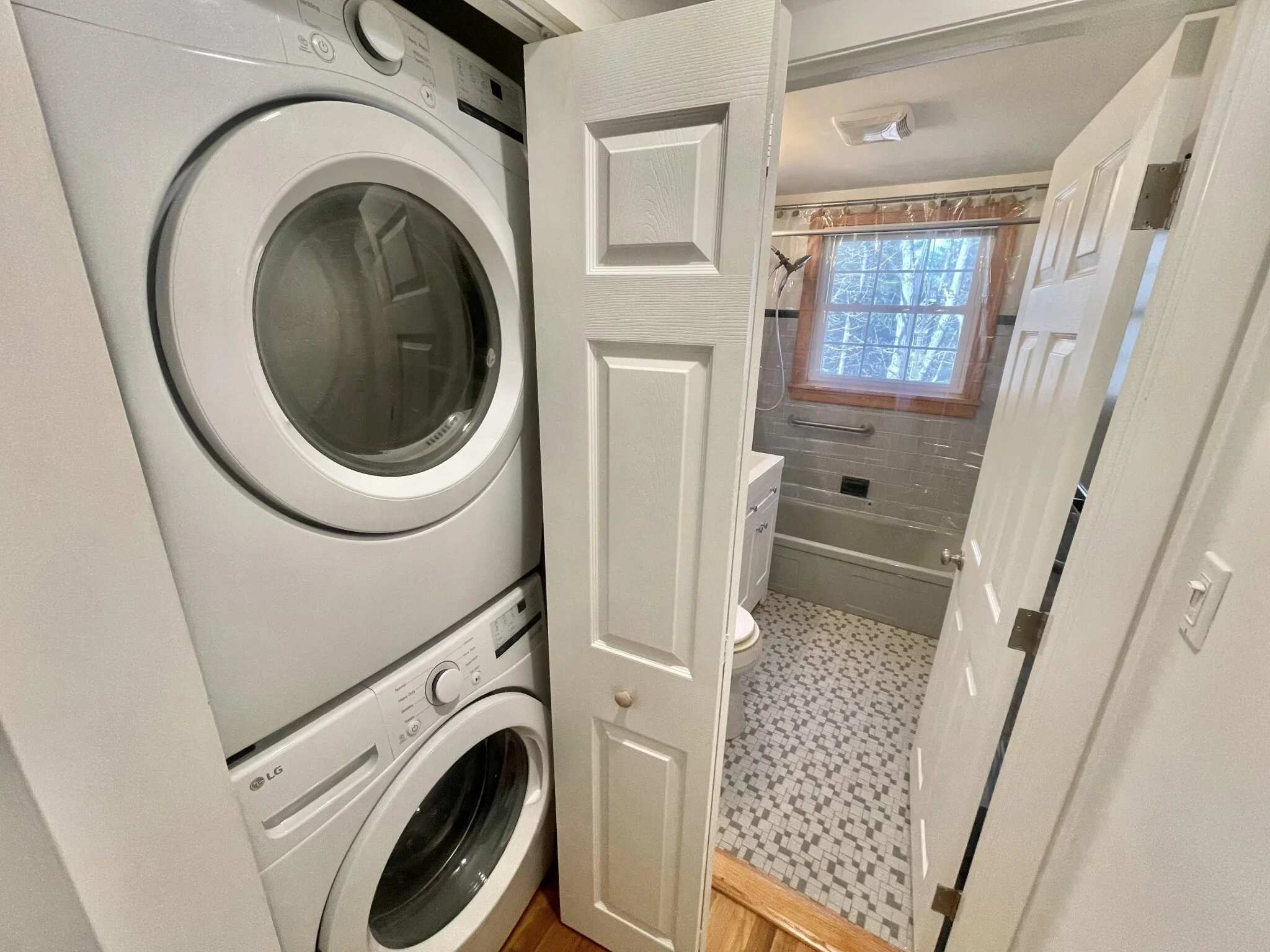 2 bed, 2 bath apartment for rent at 77 Louise Unit 2, Chestnut Hill — photo 7 of 24