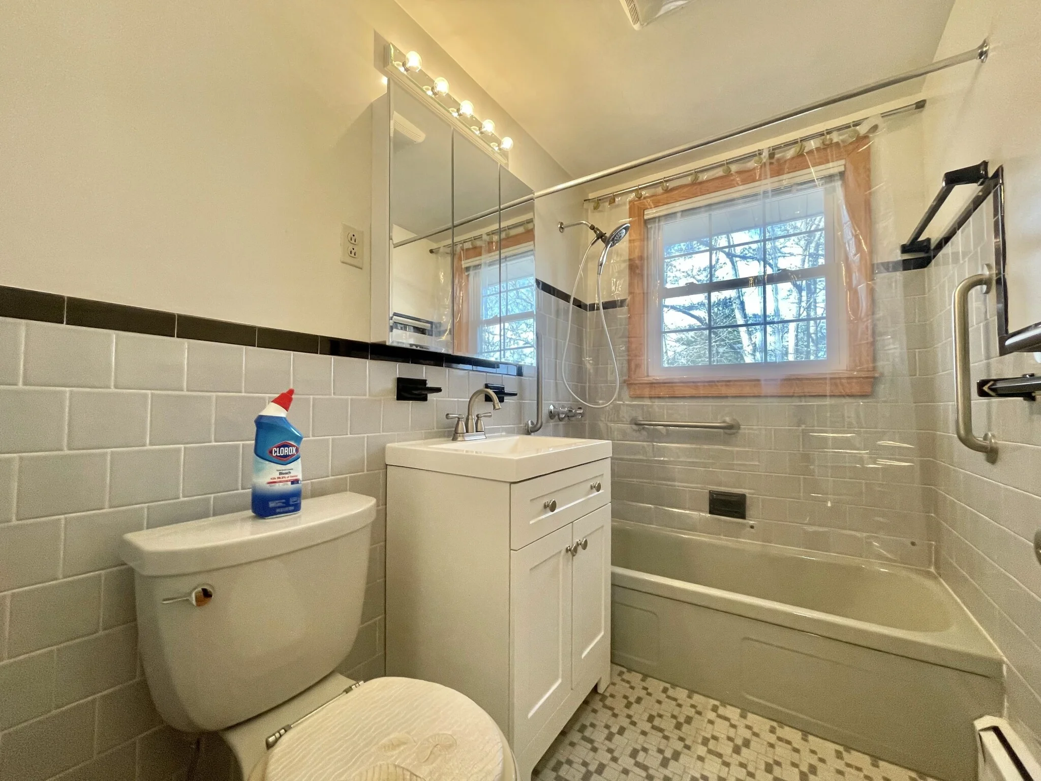 2 bed, 2 bath apartment for rent at 77 Louise Unit 2, Chestnut Hill — photo 6 of 24