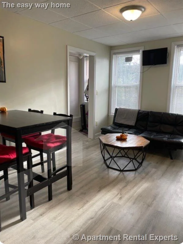 3 bed, 1 bath apartment for rent at 77 Lyman Ave Unit 2, Tufts — photo 9 of 10