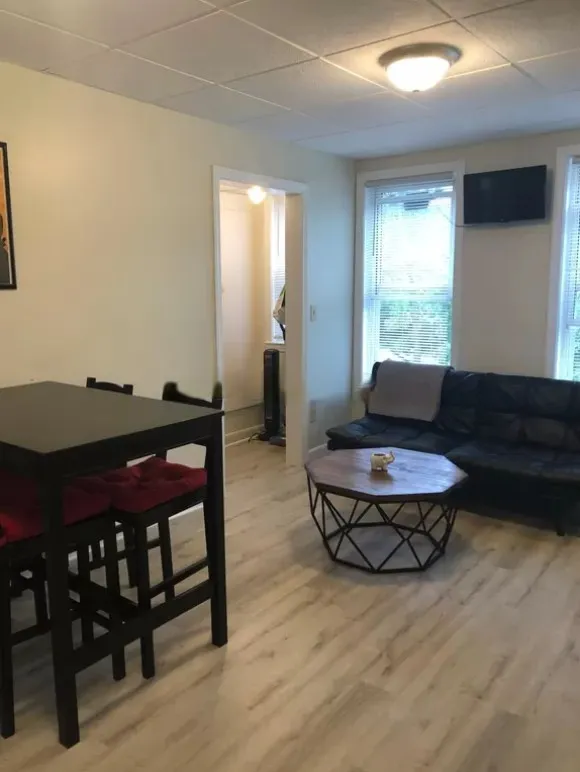 4 bed, 1 bath apartment for rent at 77 Lyman Ave Unit B, Medford — photo 3 of 15
