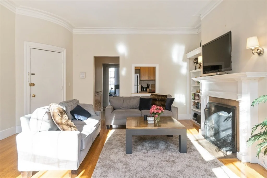 2 bed, 1 bath apartment for rent at 77 Marlborough St Unit 2, Back Bay — photo 3 of 15