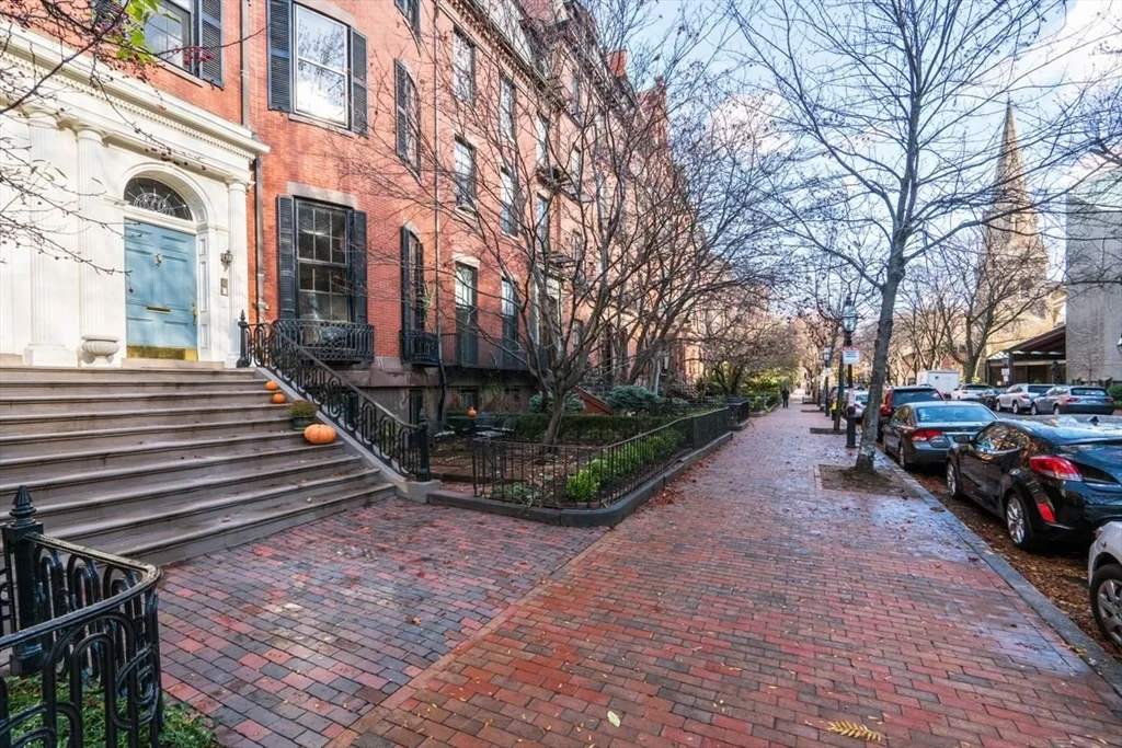2 bed, 1 bath apartment for rent at 77 Marlborough St Unit 2, Back Bay — photo 15 of 15