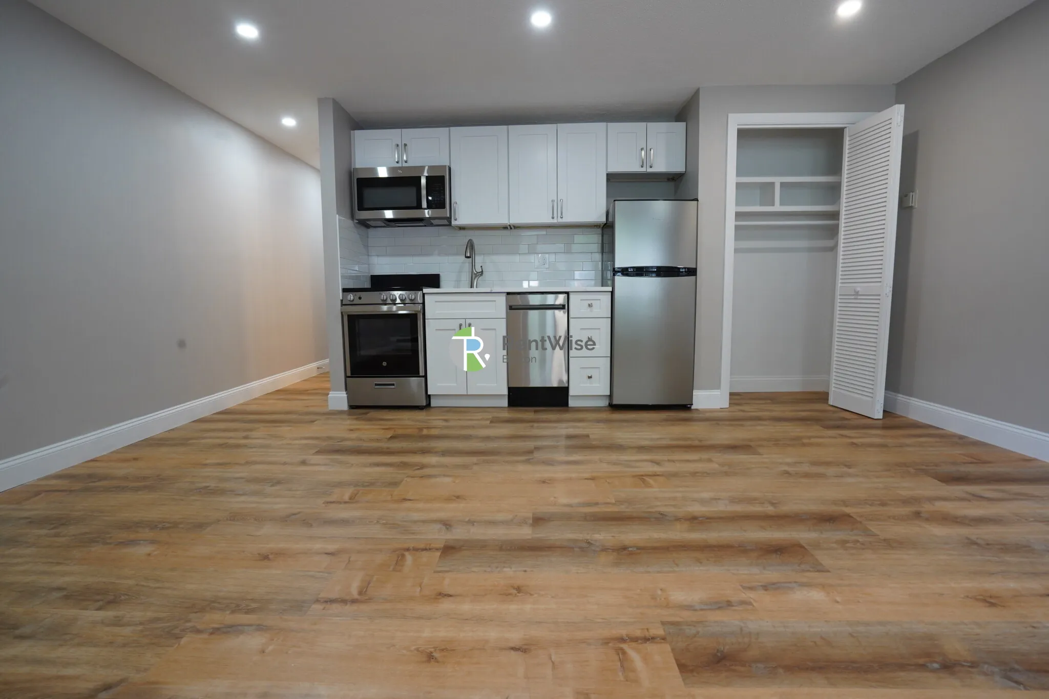 Studio bed, 1 bath apartment for rent at 77 Mason Ter Unit 23, Corey Hill — photo 5 of 12