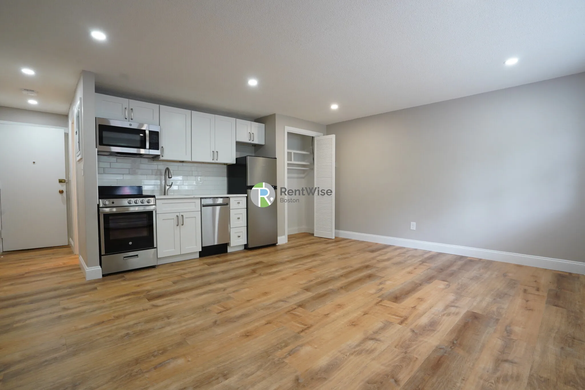 Studio bed, 1 bath apartment for rent at 77 Mason Ter Unit 23, Corey Hill