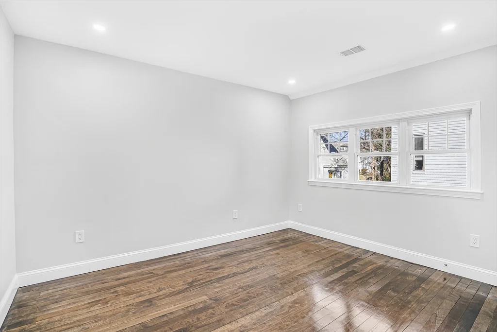 3 bed, 1 bath apartment for rent at 77 Maverick St Unit 1, Fitchburg — photo 4 of 8