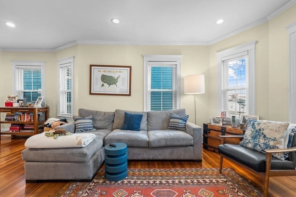 3 bed, 2 bath apartment for rent at 77 Montebello Rd Unit 1, Jamaica Plain — photo 4 of 16