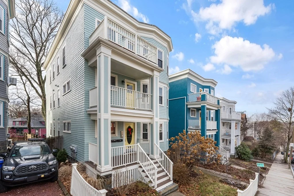 3 bed, 2 bath apartment for rent at 77 Montebello Rd Unit 1, Jamaica Plain — photo 15 of 16