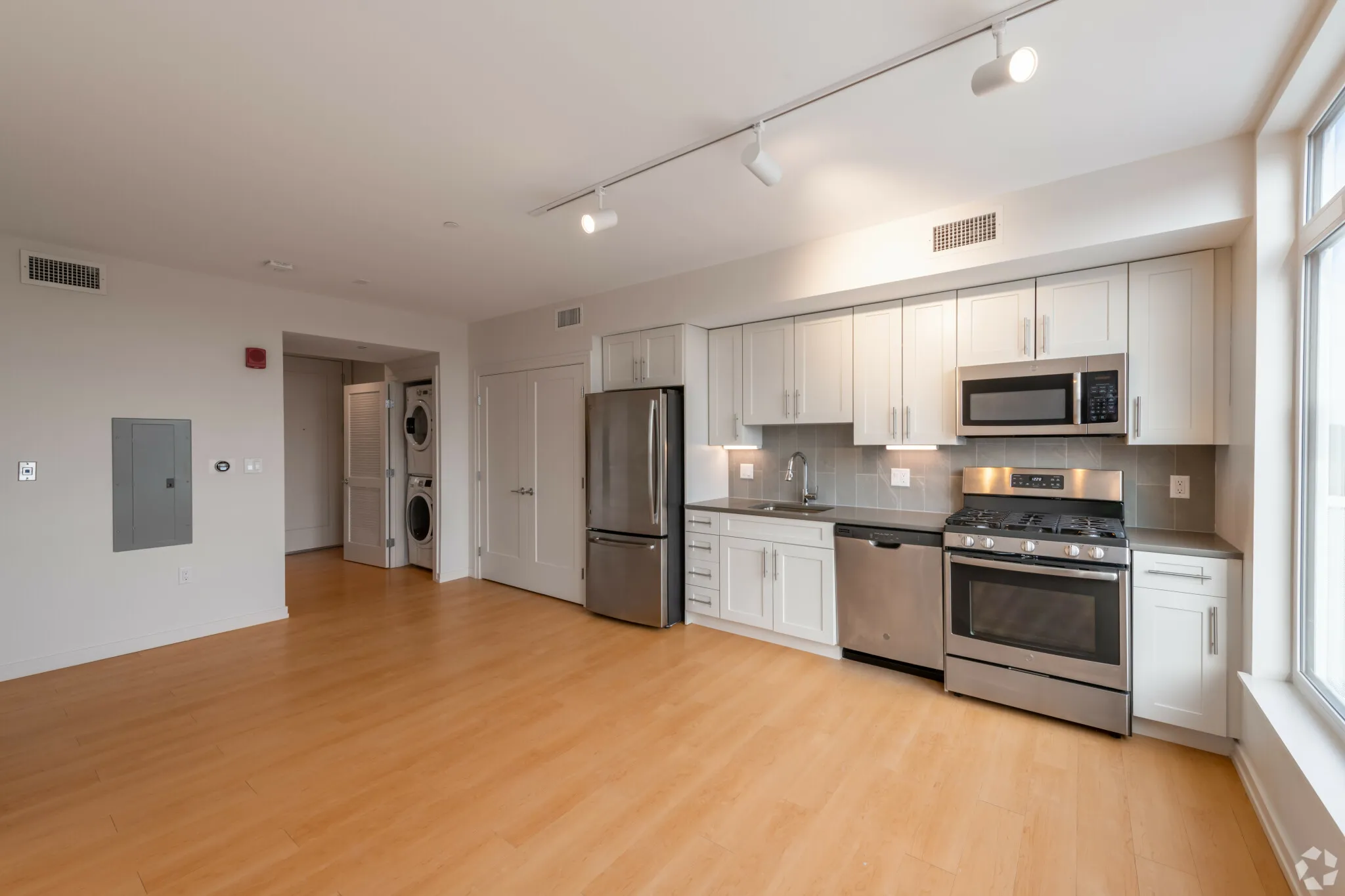 1 bed, 1 bath apartment for rent at 77 New St Unit 114, Neighborhood Nine — photo 10 of 17