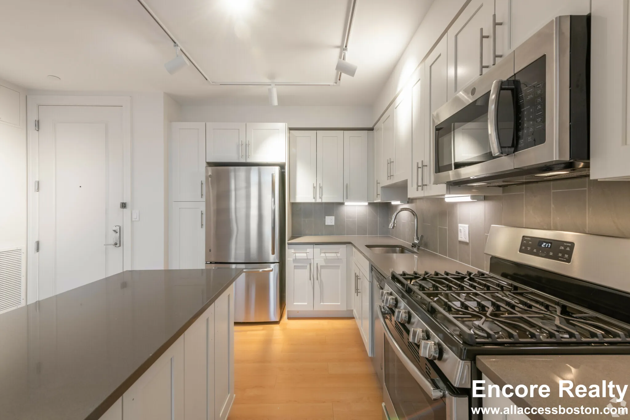 3 bed, 2 bath apartment for rent at 77 New St Unit 225, Neighborhood Nine — photo 28 of 67