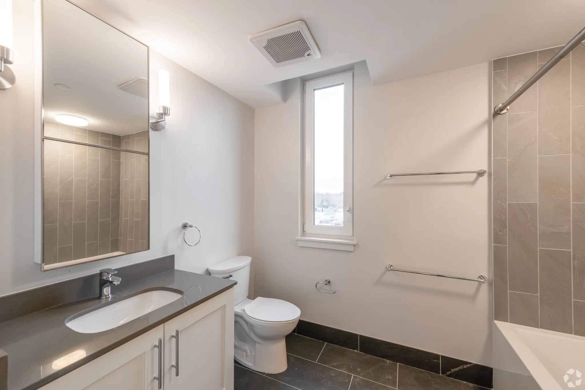 3 bed, 2 bath apartment for rent at 77 New St Unit 225, Neighborhood Nine — photo 57 of 67