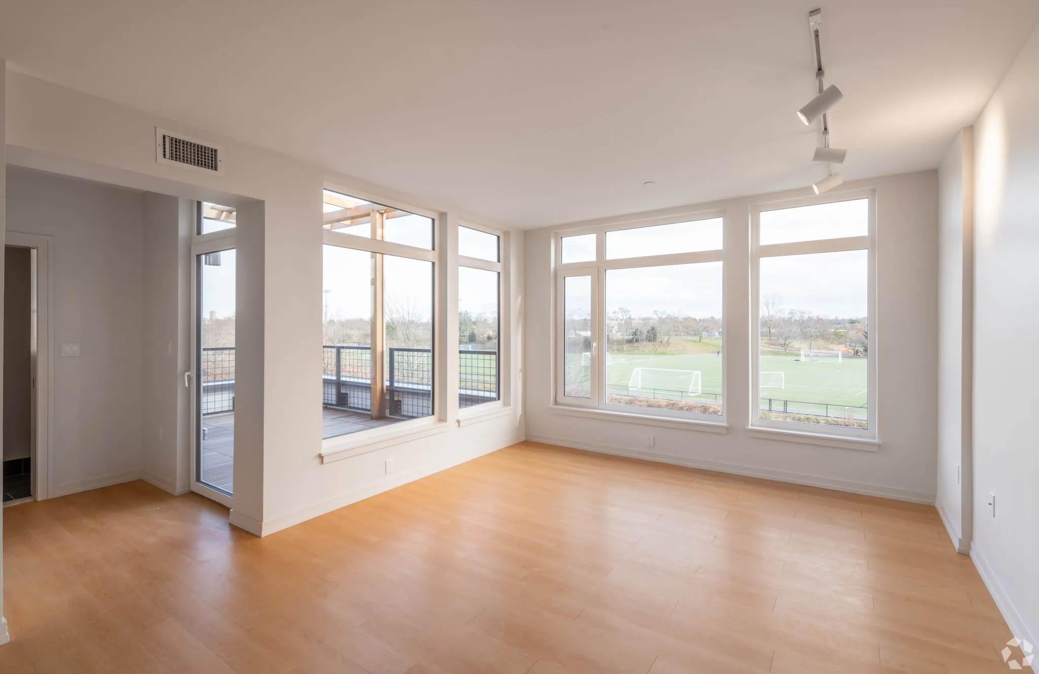 3 bed, 2 bath apartment for rent at 77 New St Unit 225, Neighborhood Nine — photo 42 of 67