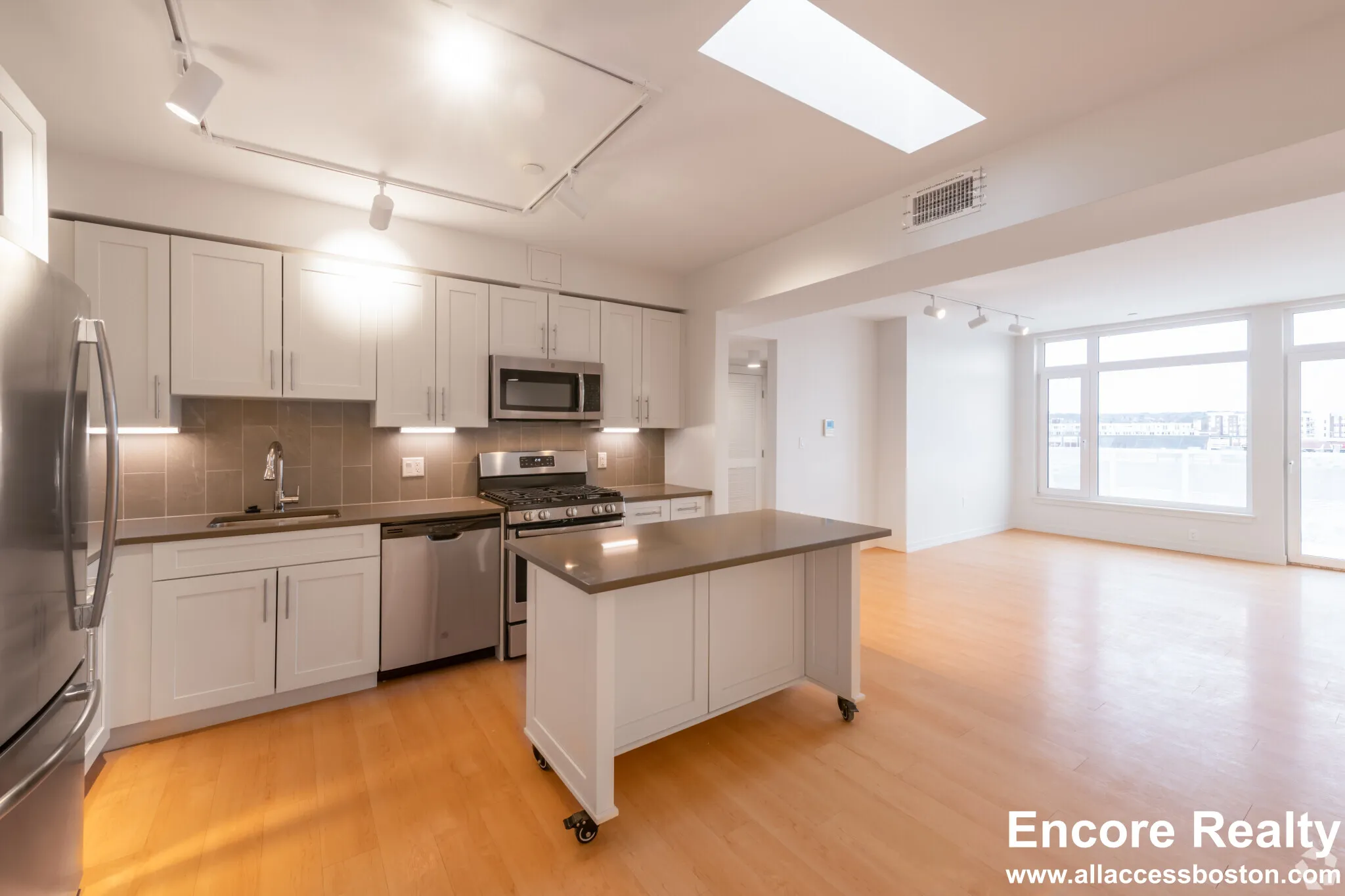 3 bed, 2 bath apartment for rent at 77 New St Unit 225, Neighborhood Nine — photo 1 of 67