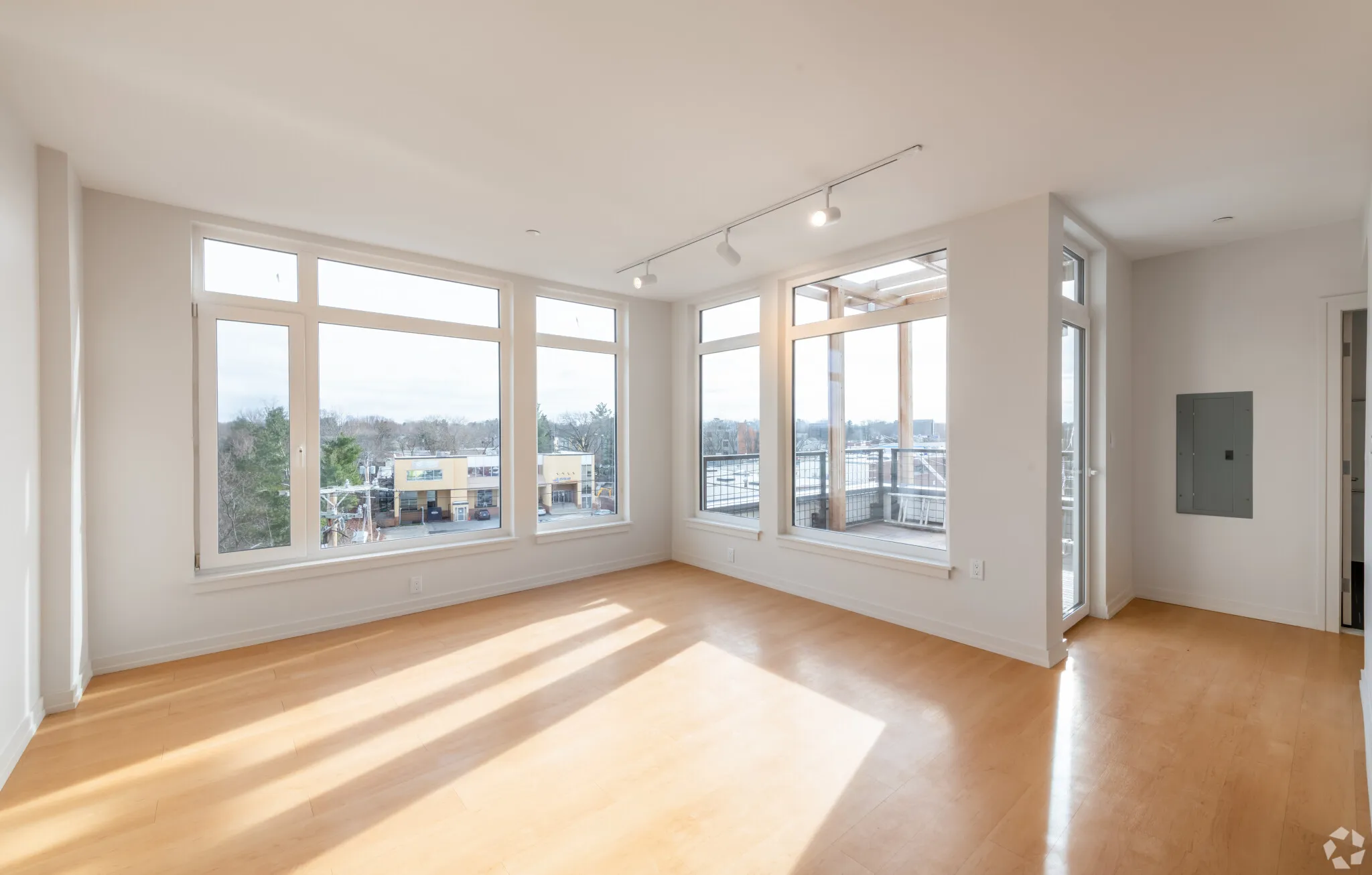2 bed, 2 bath apartment for rent at 77 New St Unit 317, Neighborhood Nine — photo 6 of 24