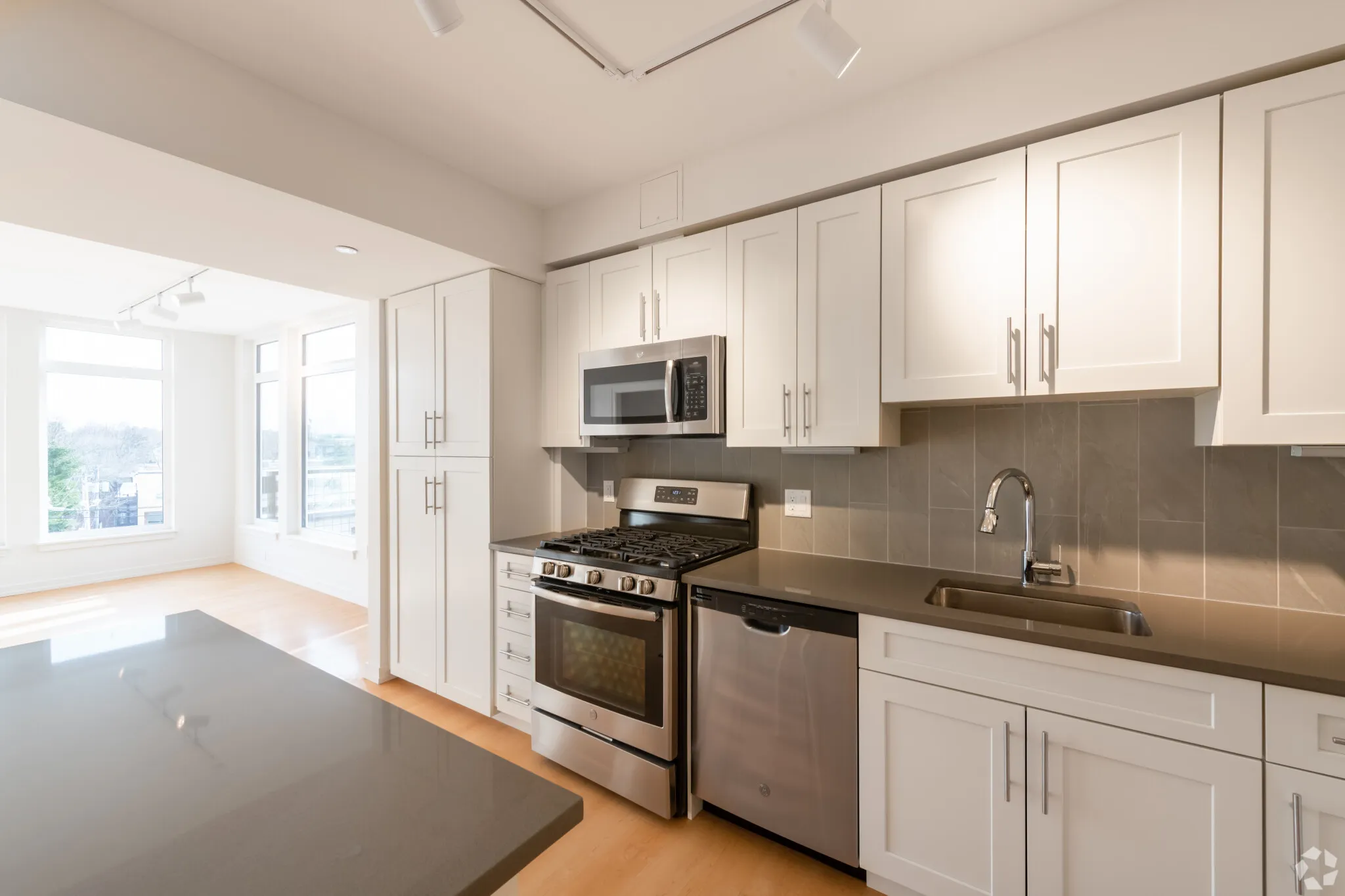2 bed, 2 bath apartment for rent at 77 New St Unit 420, Neighborhood Nine — photo 3 of 24