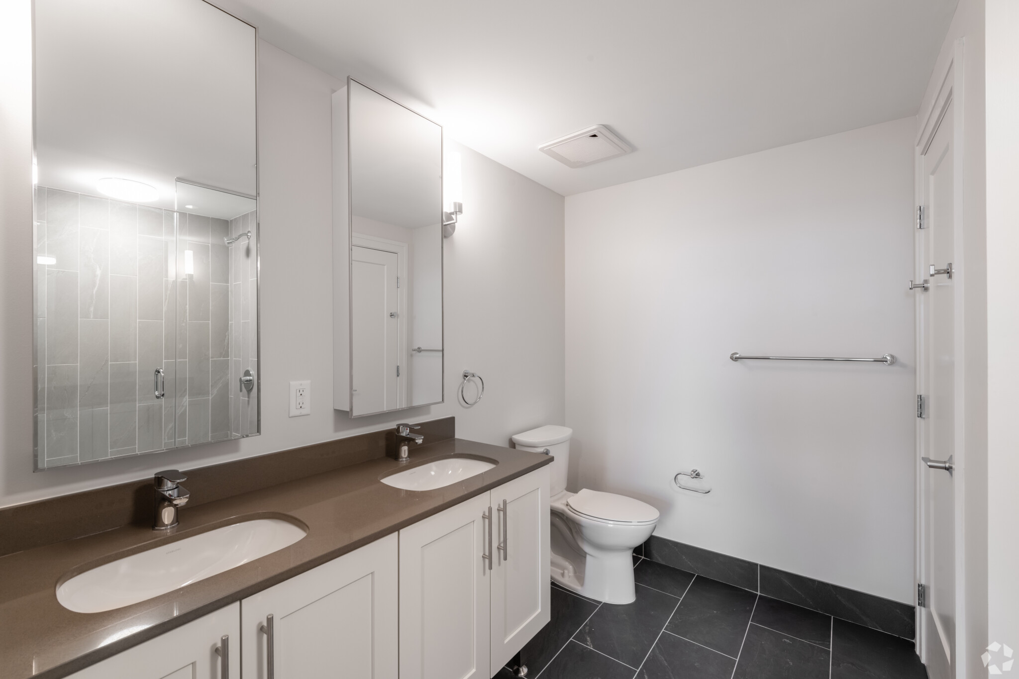 3 bed, 2 bath apartment for rent at 77 New St Unit C325, Neighborhood Nine — photo 3 of 36