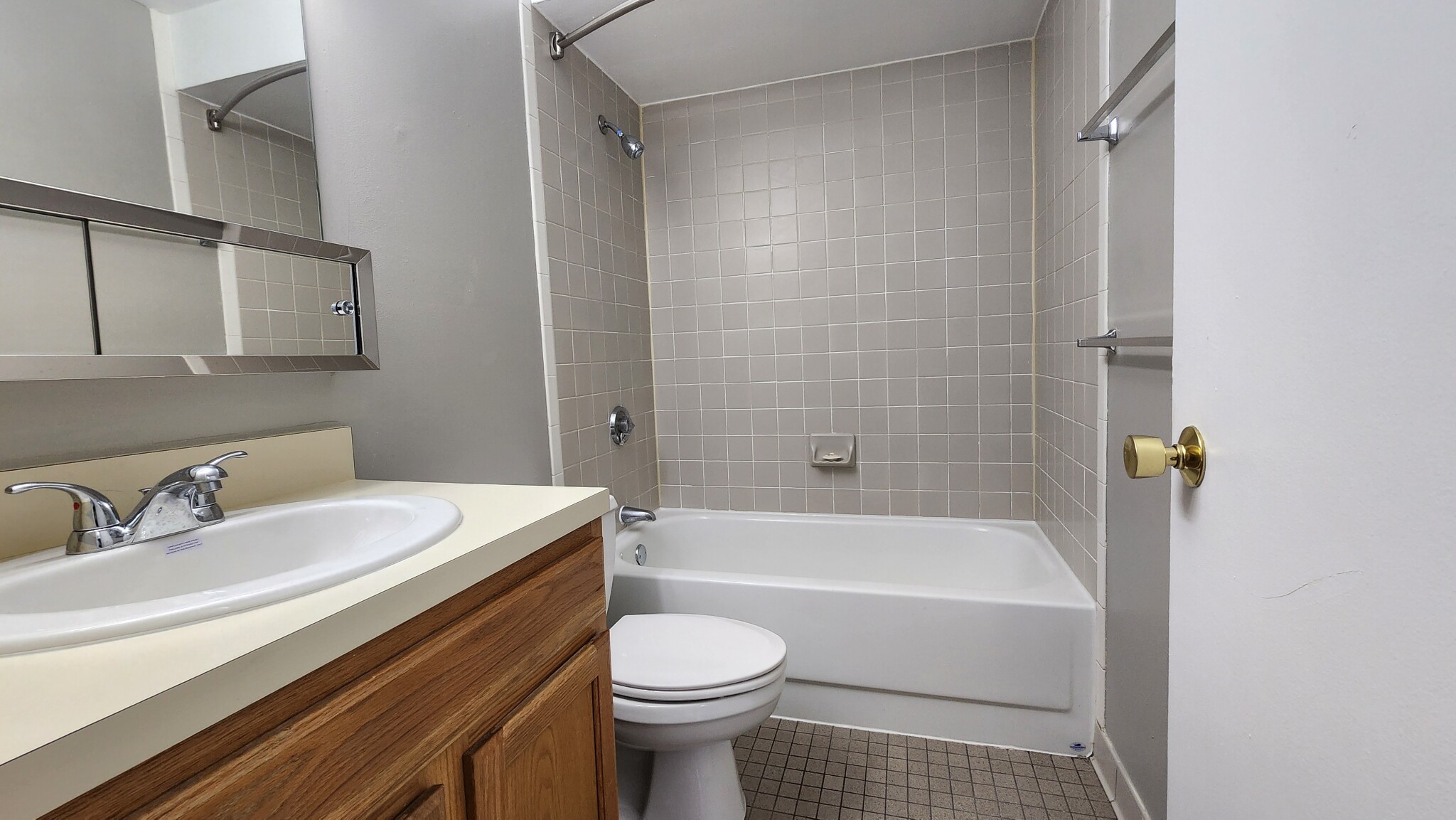 2 bed, 1 bath apartment for rent at 77 North Point Dr Unit 315, Dorchester — photo 9 of 25