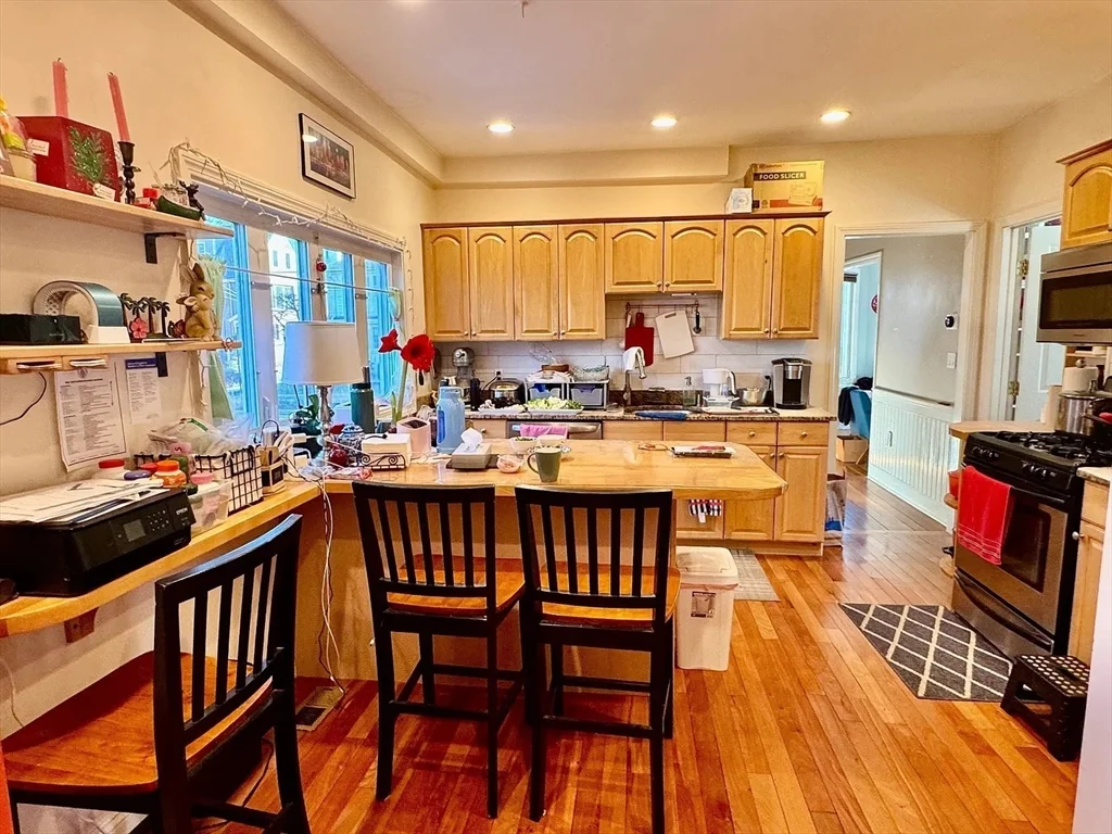 2 bed, 1 bath apartment for rent at 77 Park Ave Unit 1, Cambridge — photo 11 of 28