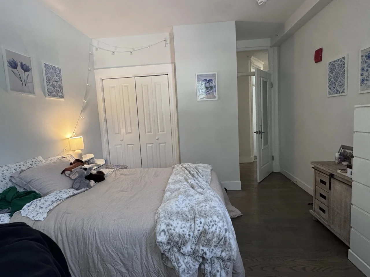 3 bed, 1 bath apartment for rent at 77 Park Dr Unit 1, Fenway — photo 6 of 12