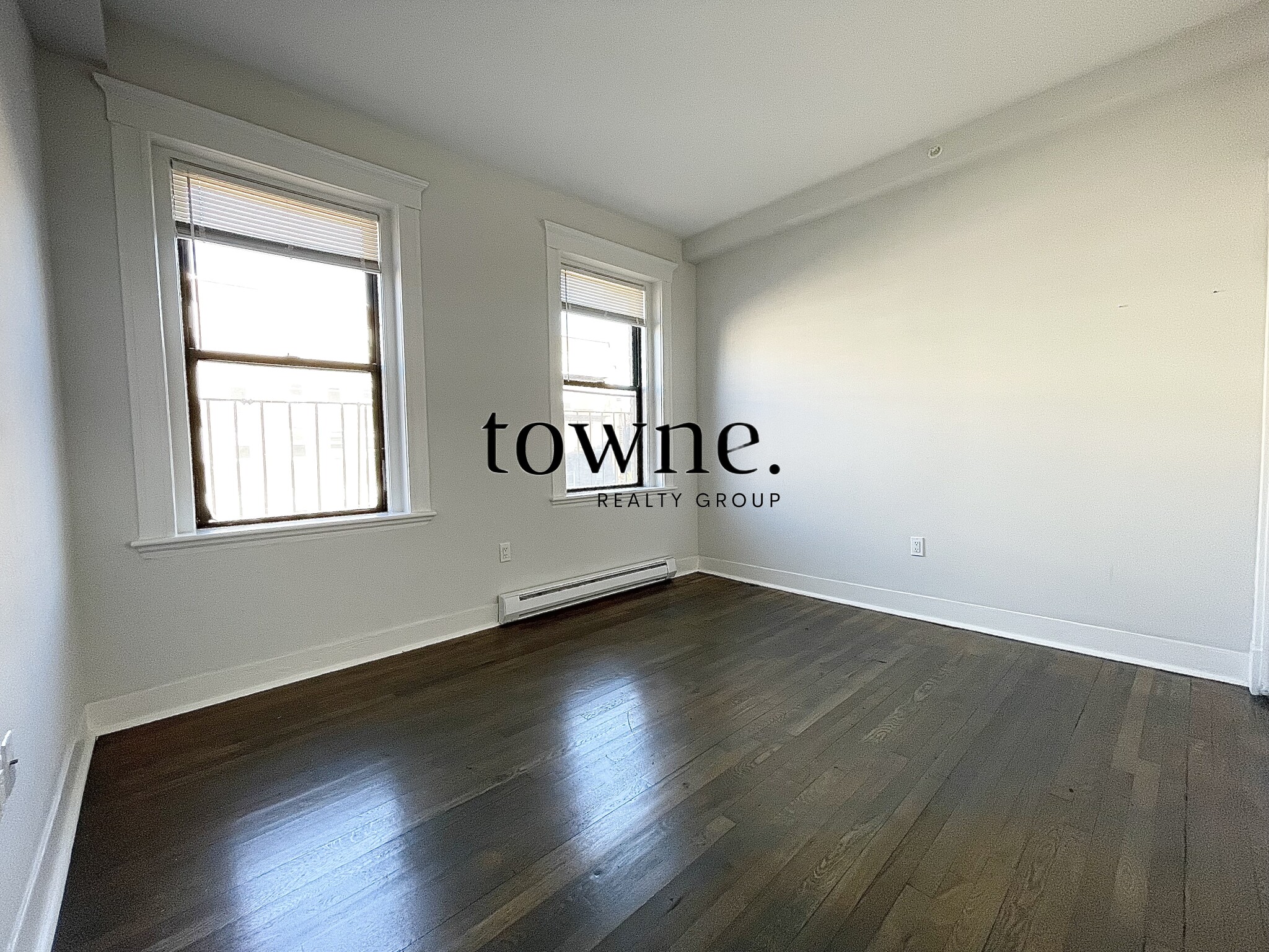 Studio bed, 1 bath apartment for rent at 77 Park Dr Unit 10, Fenway — photo 3 of 5