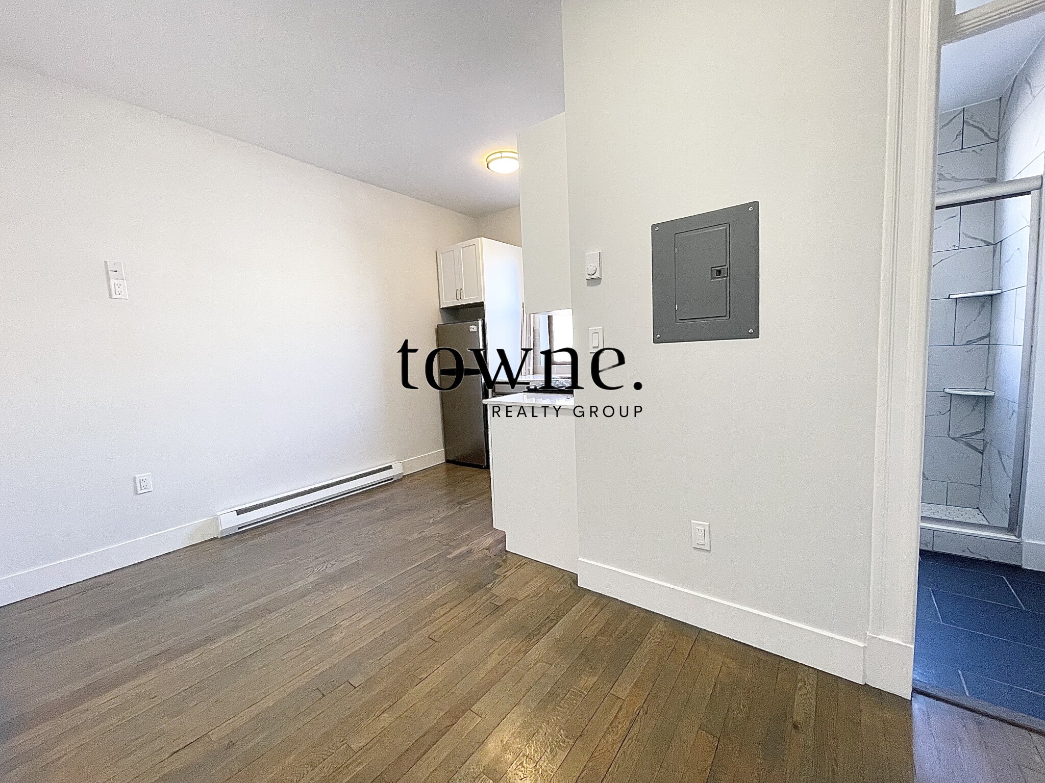 Studio bed, 1 bath apartment for rent at 77 Park Dr Unit 10, Fenway — photo 2 of 5