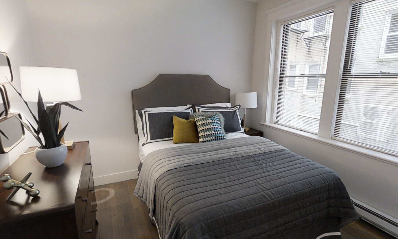 2 bed, 1 bath apartment for rent at 77 Park Dr Unit 21, Fenway — photo 4 of 8