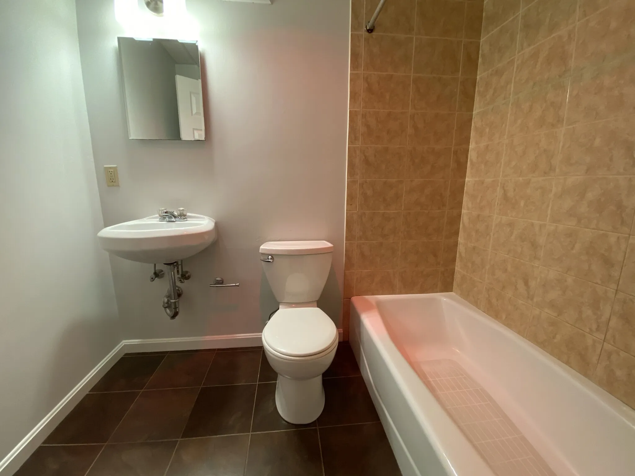 2 bed, 1 bath apartment for rent at 77 Park Dr Unit 77-D, Fenway — photo 7 of 8