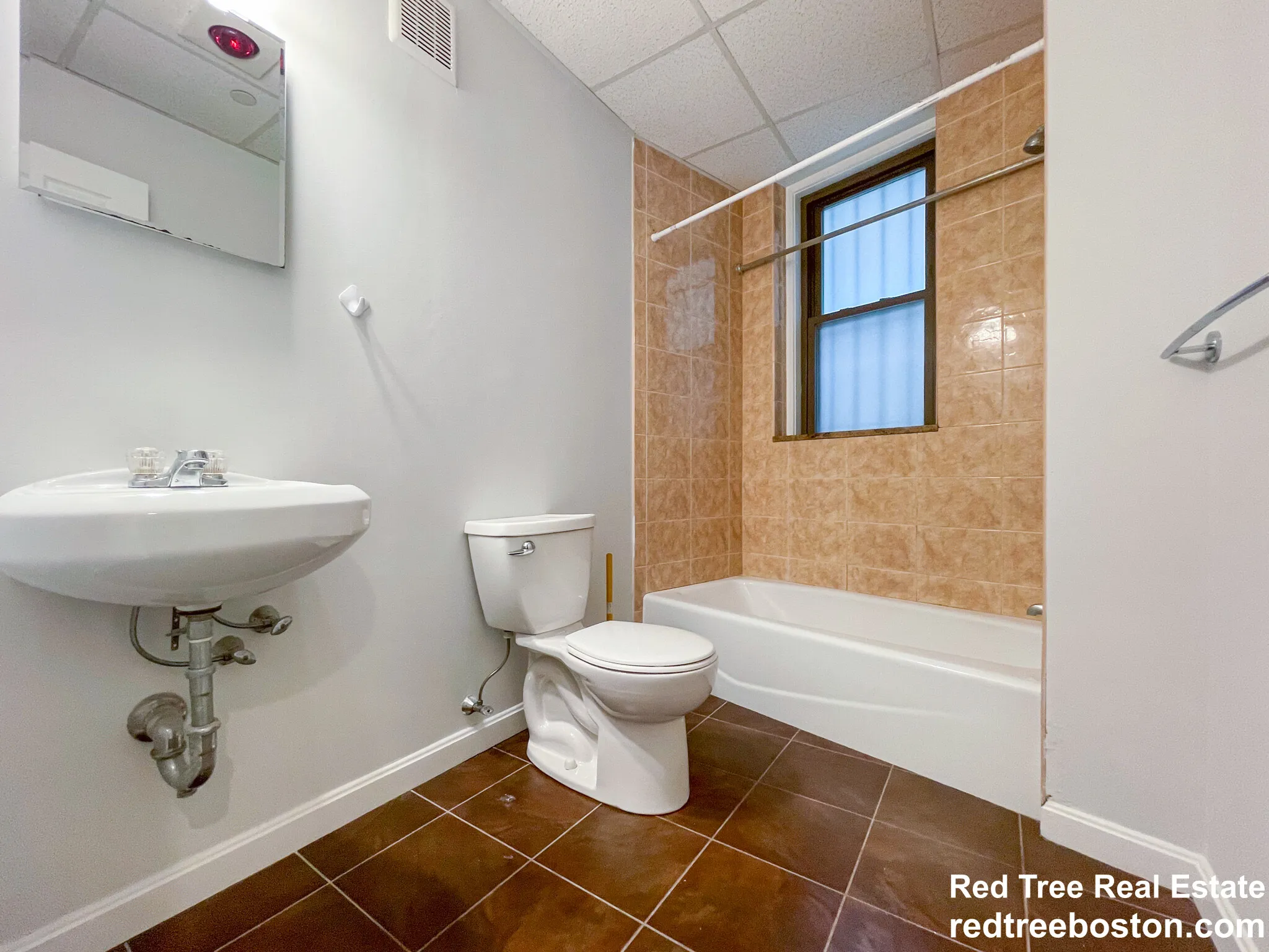 2 bed, 1 bath apartment for rent at 77 Park Dr Unit B, Fenway — photo 6 of 9
