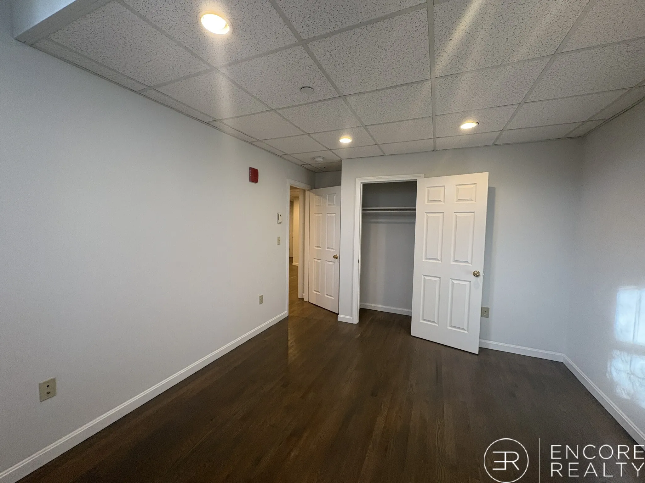 2 bed, 1 bath apartment for rent at 77 Park Dr Unit D1, Fenway — photo 4 of 15