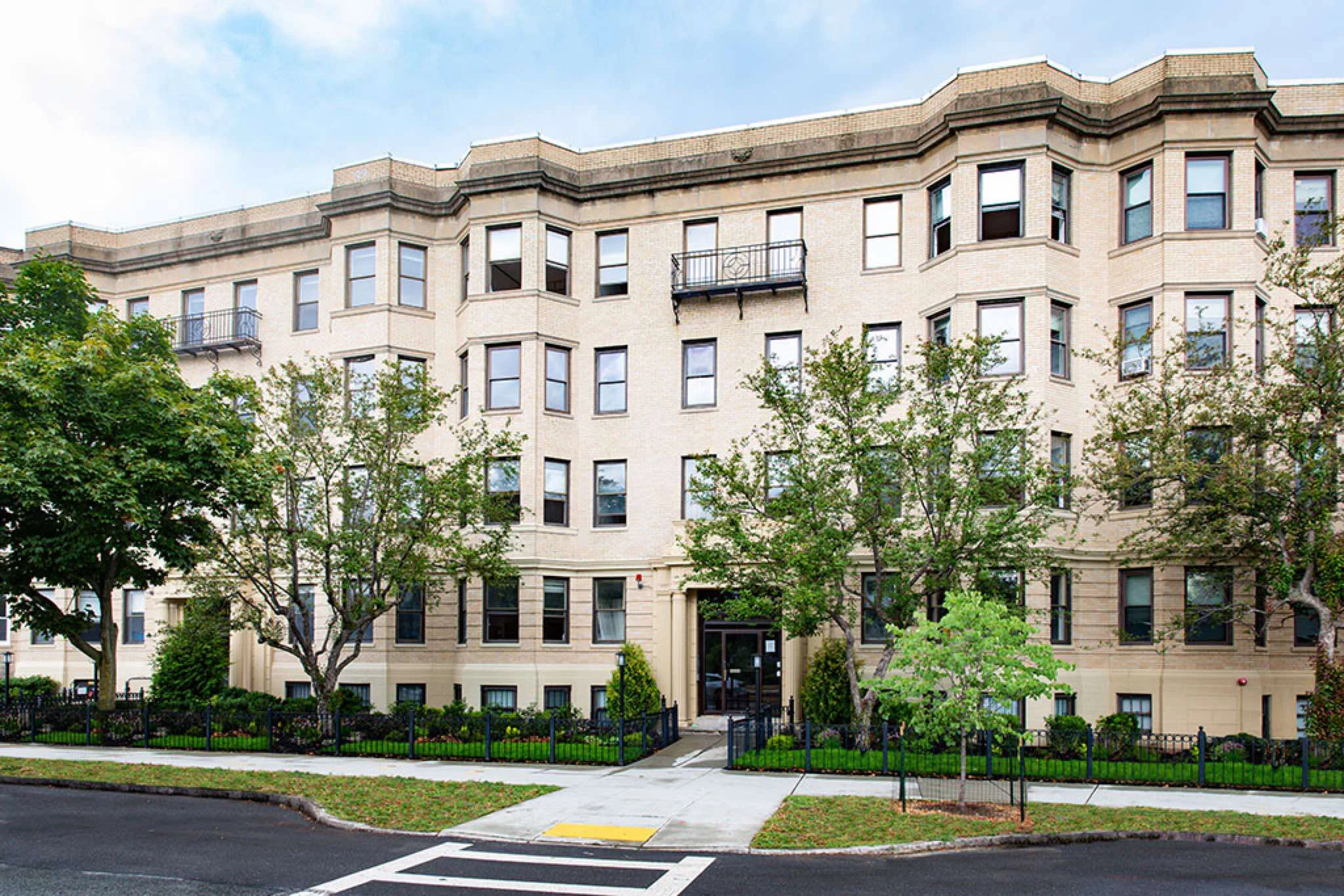 2 bed, 1 bath apartment for rent at 77 Park Dr Unit D1, Fenway — photo 15 of 15